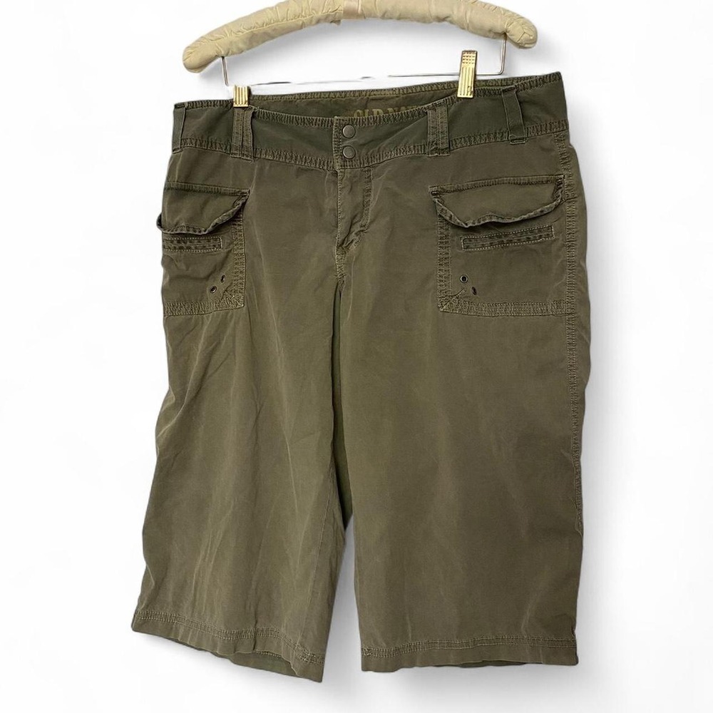 Old Navy vintage olive green cargo boyshorts circa 2006